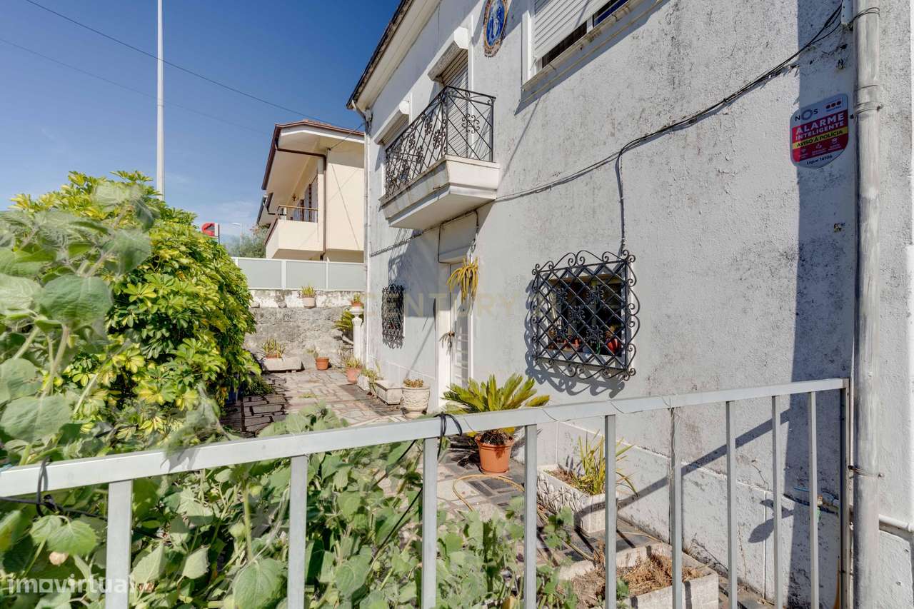 Moradia à venda em Ermesinde para habitação e/ou investimento-14