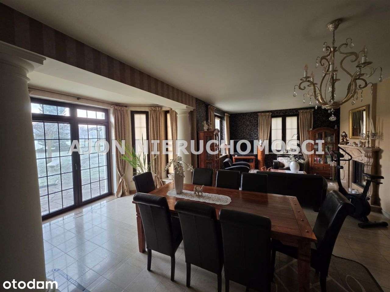 Willa z garażem, Czechowice Dziedzice ul. Zawiła-7