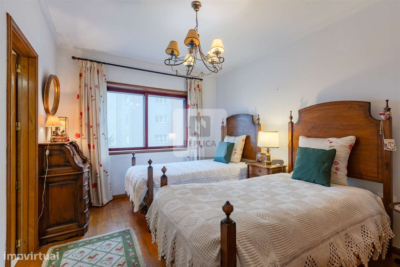 Apartamento T4 Com áreas generosas em Vilar do Paraíso-18