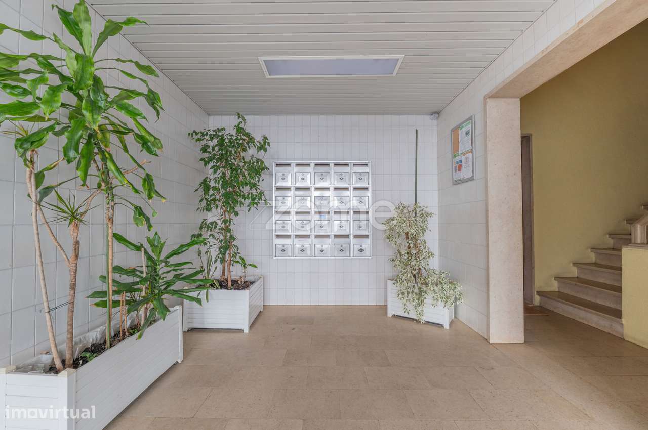 Apartamento T4 em Oeiras com vista mar-5