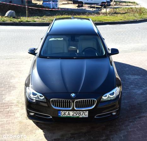 BMW Seria 5 520d xDrive Touring - 1