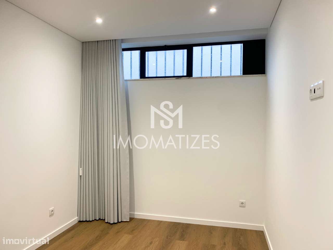 Apartamento T2+1 totalmente renovado - São Romão do Coronado-15