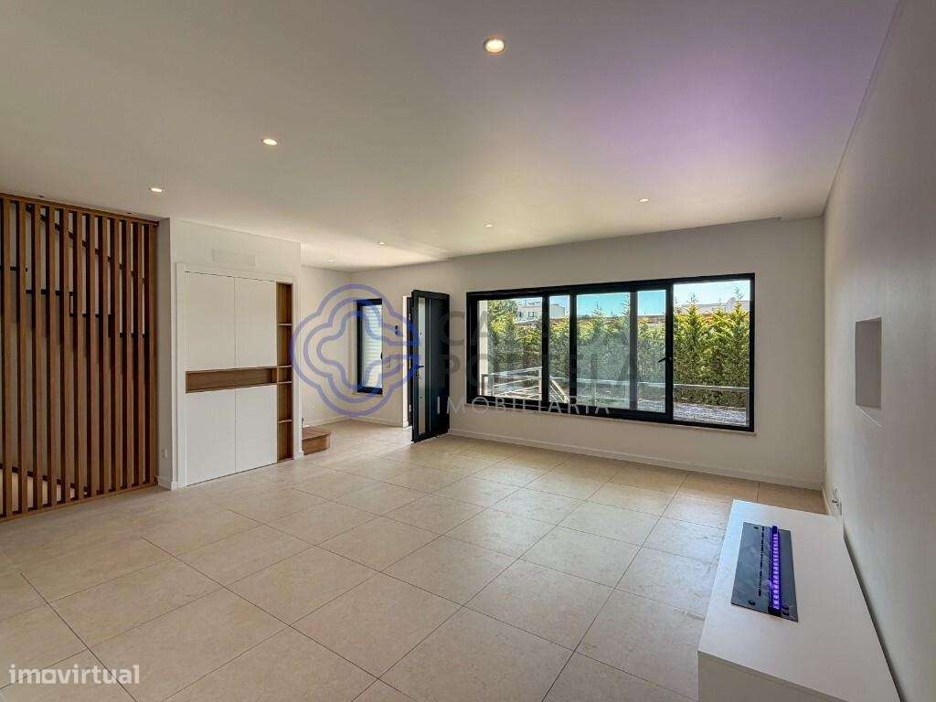 Moradia T3 com Cave, Jardim e Tecnologia Smart Home – Gambelas, Faro - Grande imagem: 5/51