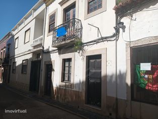 Prédio, centro, com projeto para habitação, Faro, Algarve