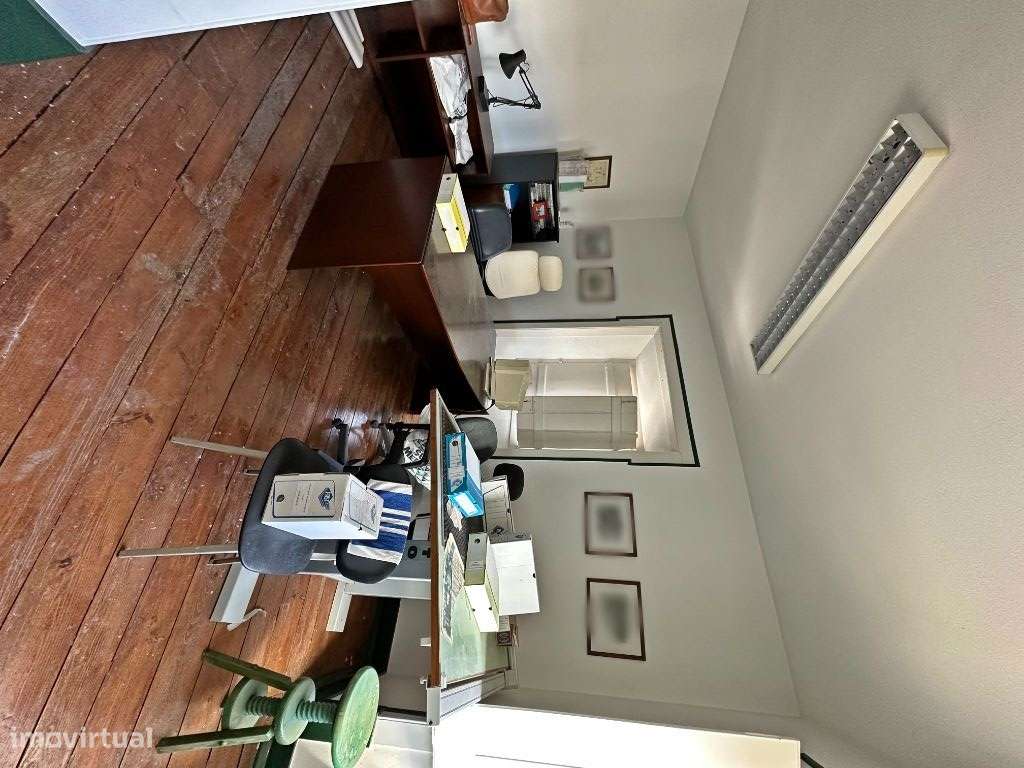 Prédio com 3 frentes no Centro Histórico - Grande imagem: 2/17