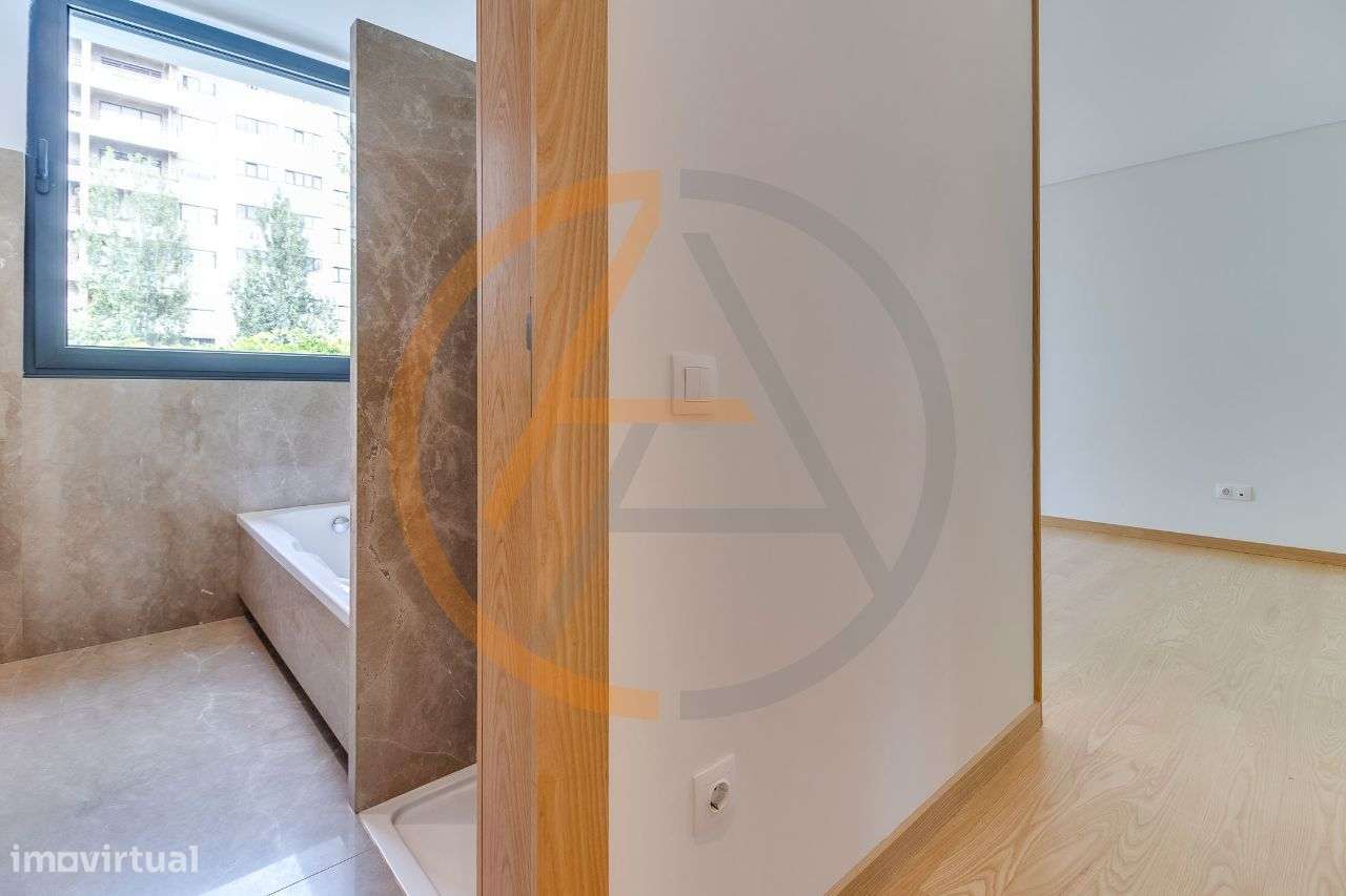 Moradia T4 Nova com Piscina | Foz do Douro-31