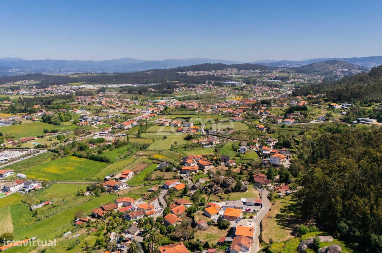 Moradia Térrea e Terreno para Construção com 950 m² – Martim, Braga... - Grande imagem: 4/25