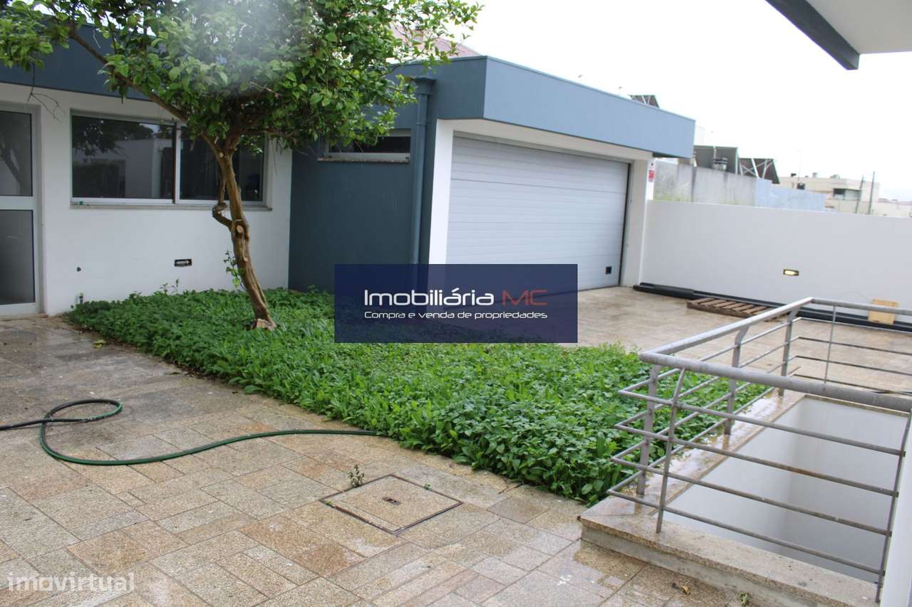 Moradia T3 em Perosinho-11