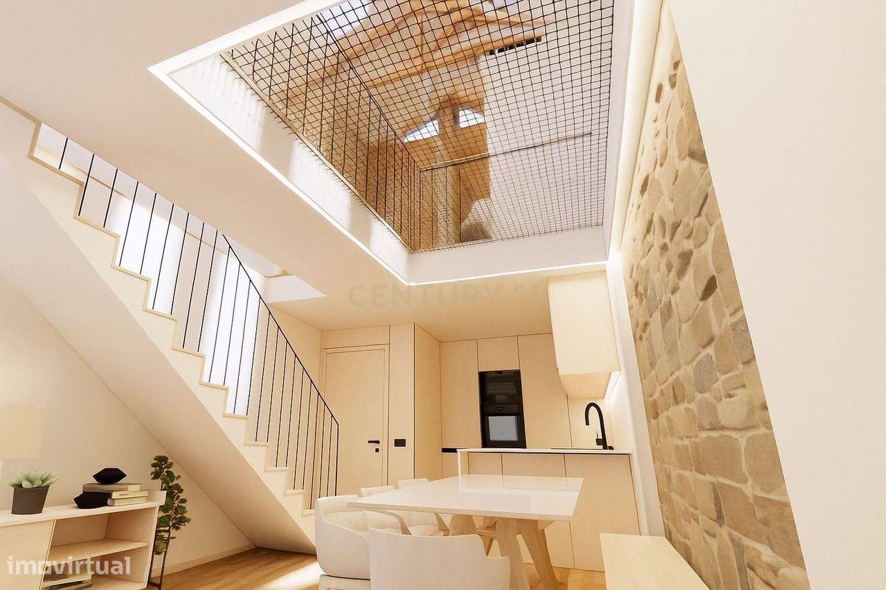 Moradia de Design T1+1 com Fachada em Pedra e Projeto Aprovado – Centr-8