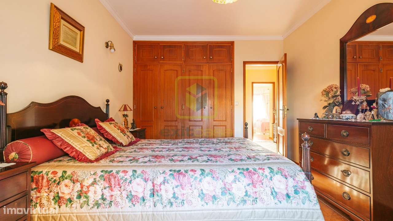 Moradia T3 Geminada-21