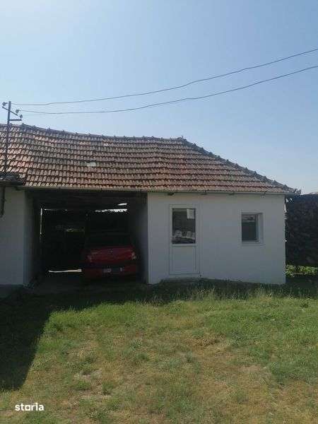 Casa de vanzare in Husasau de Tinca - Imagine principală: 4/8