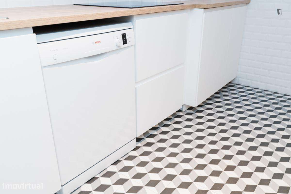 Quarto - localizado em Cedofeita Porto - Grande imagem: 4/43