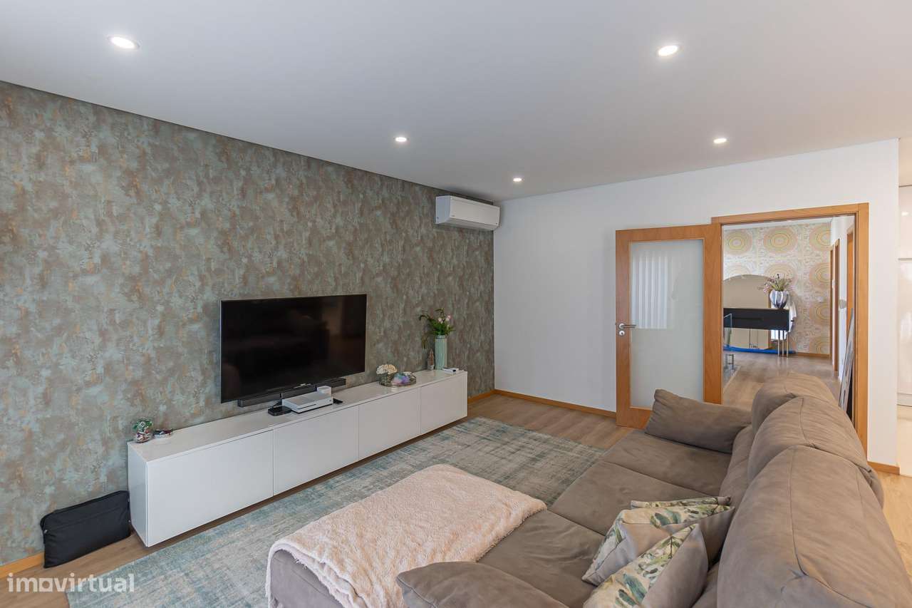 Moradia T3 em Lousada | Terraço e Garagem-25