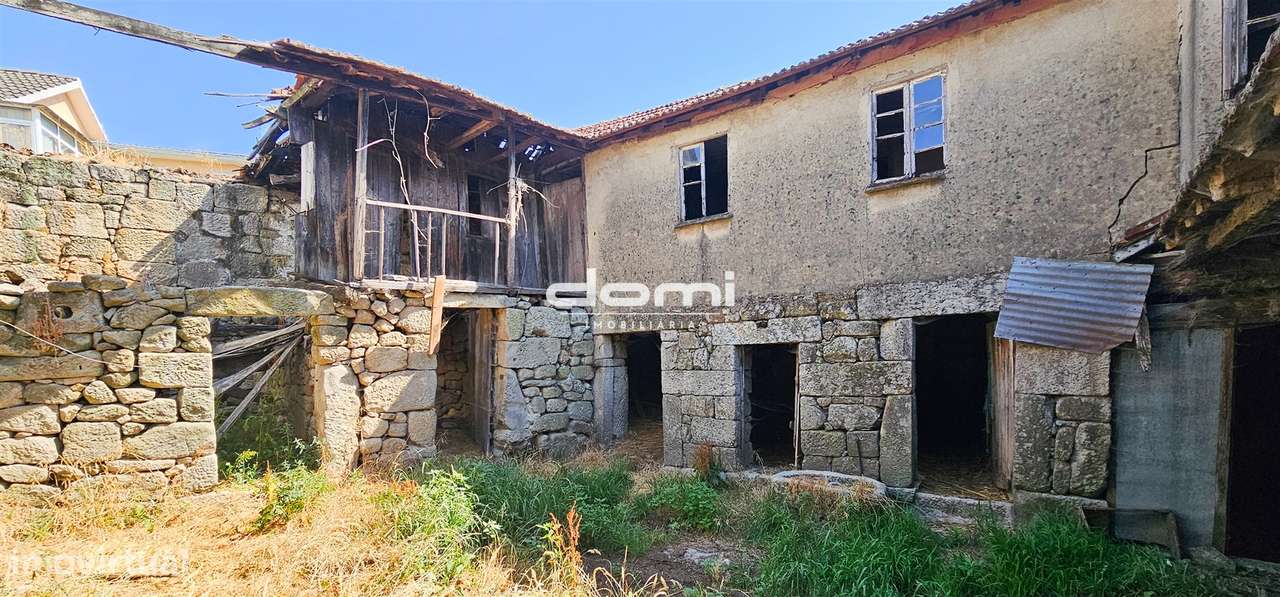 Moradia para reabilitar em Santa Cruz da Trapa - Grande imagem: 5/17