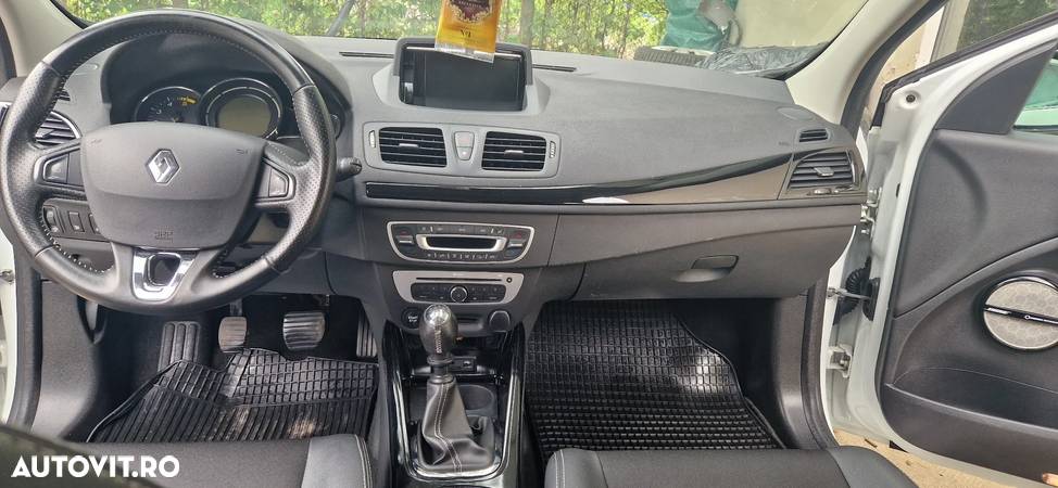 Renault Megane ENERGY dCi 130 BOSE EDITION - 7