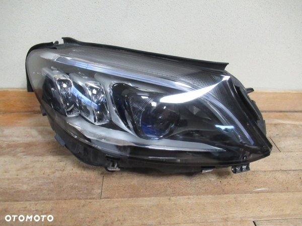 LAMPA PRZEDNIA PRZÓD PRAWA MERCEDES C-KLASA W205 LIFT FULL LED 2018- - 1