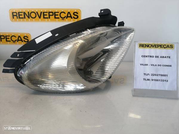 Otica / Farol Dto Citroen Xsara Picasso (N68) - 1