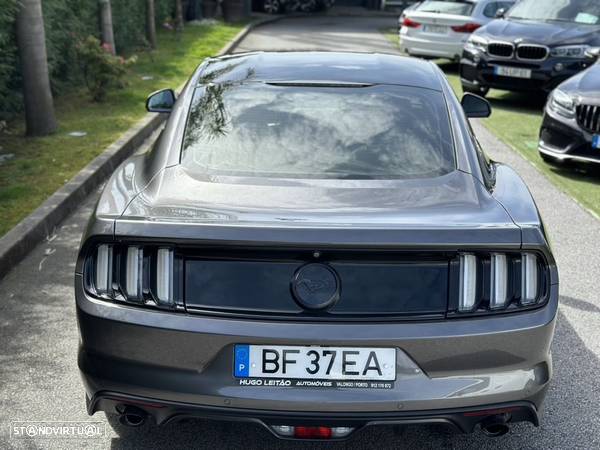 Ford Mustang 2.3 Eco Boost - 8