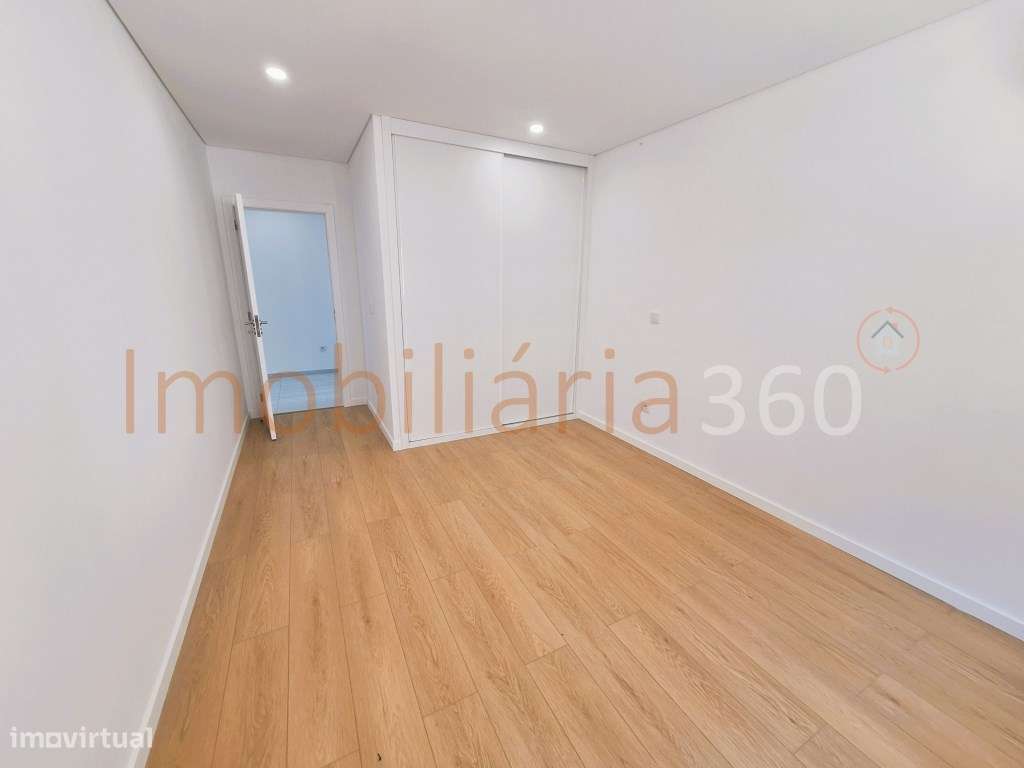**Apartamento T3 Novo em Vilela-Paredes: Conforto e Modernidade ao ...-12