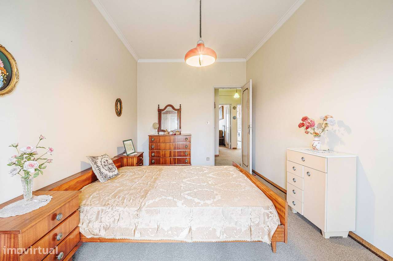 T2 a escassos passos da estação de comboio de Barcarena-22