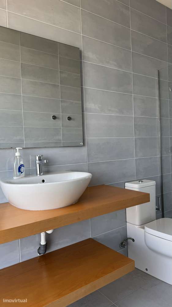 Moradia T3 no Centro de Esposende | 393 m²-7