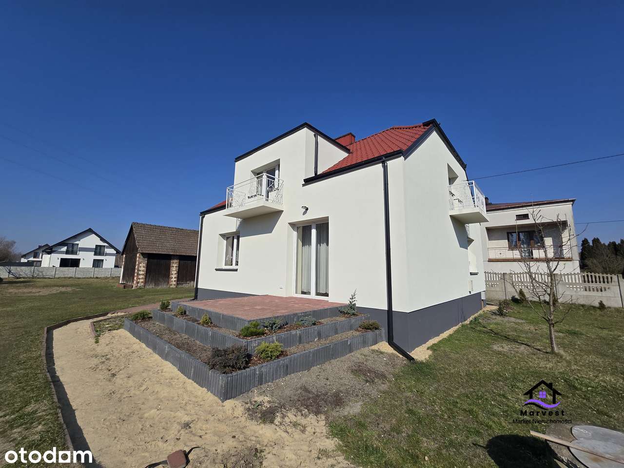 Błeszno | Dom na pięknej działce - wszystkie media!-6