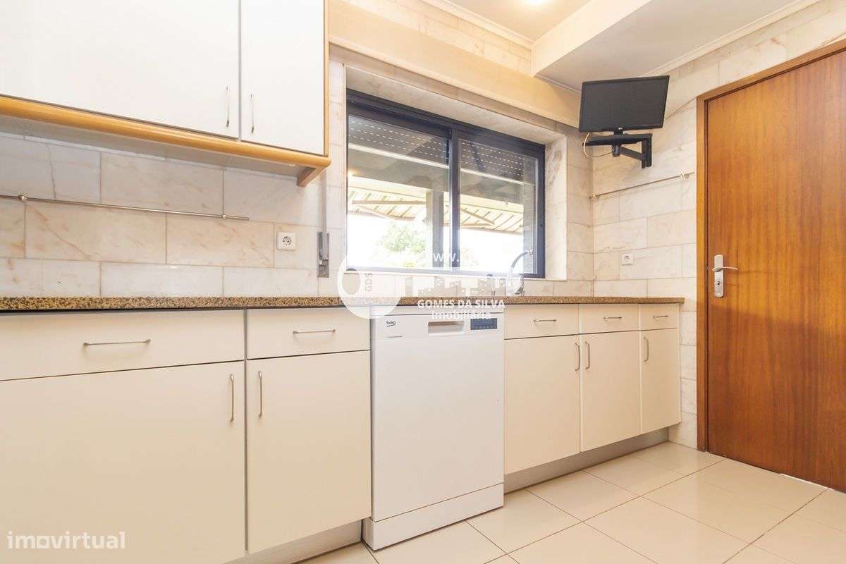 Moradia individual em Nogueiró c/2.500m2-10