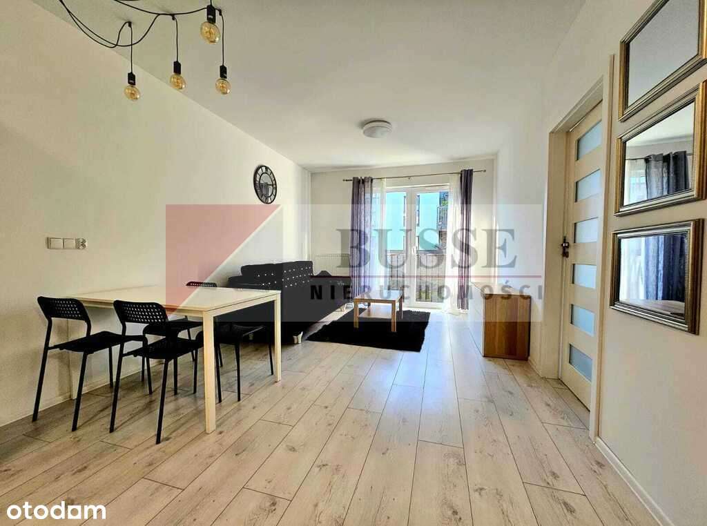 2 pok. na 1 piętrze w niskim bloku z na Warszewie!-0