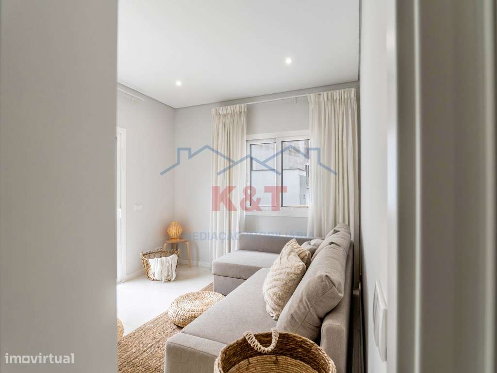 Apartamento T1 NOVO - Arrendamento até Maio - Grande imagem: 4/33