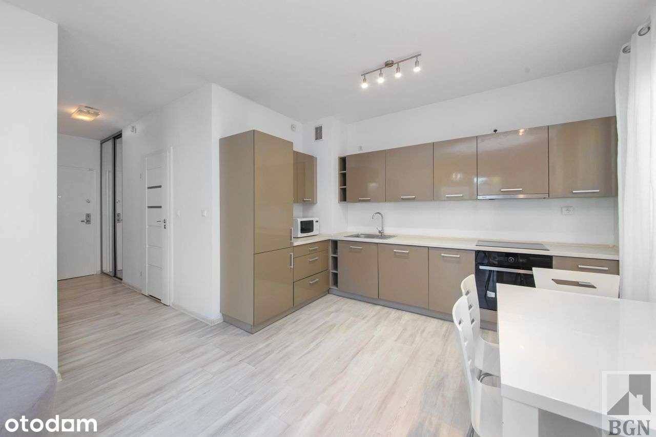 pl Jana Pawła II - 2 pok, ul.Ziemowita-9