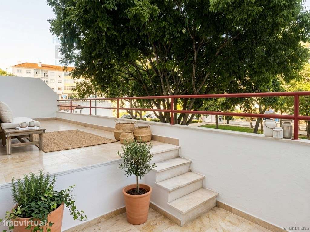 Escritório Duplex no Centro do Laranjeiro com Terraço-25