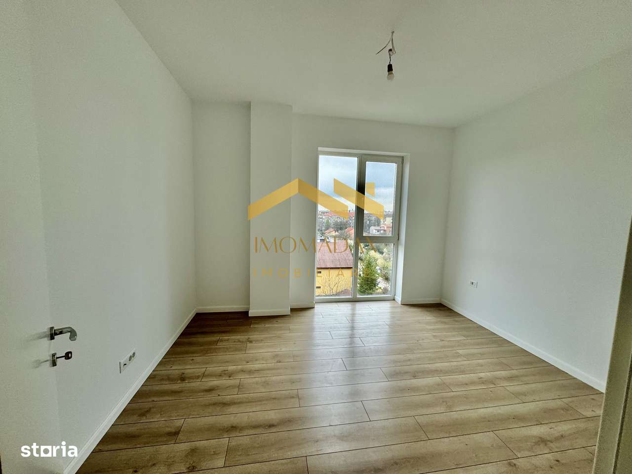 Torontalului-2 Camere-Loc de parcare - Imagine principală: 4/10