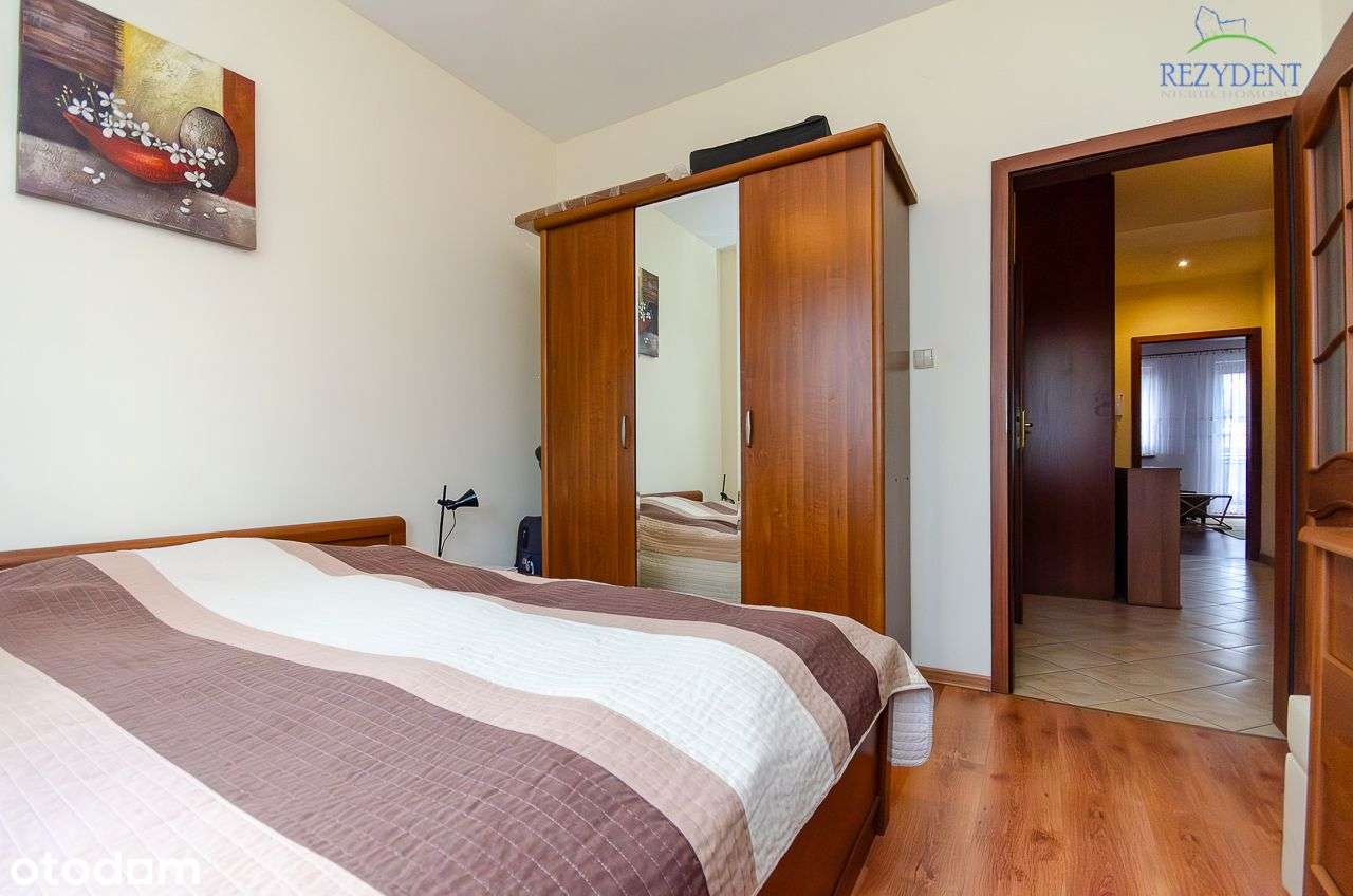 Przestronne M3 w nowoczesnym budynku z garażem-6