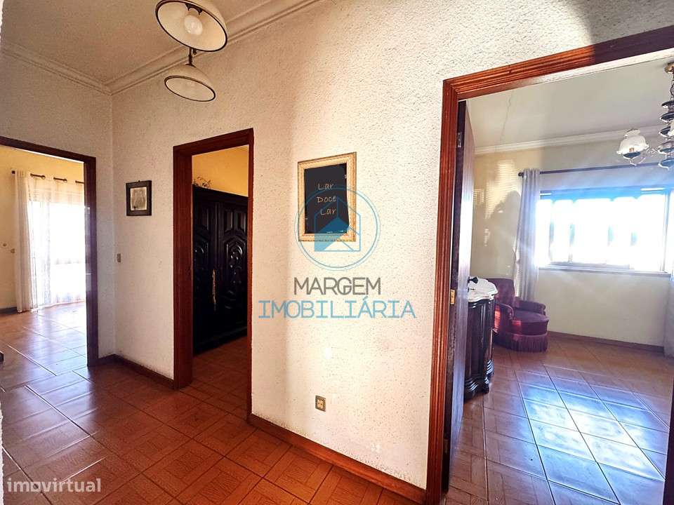 Moradia T3 com jardim e terreno | Lousado-33