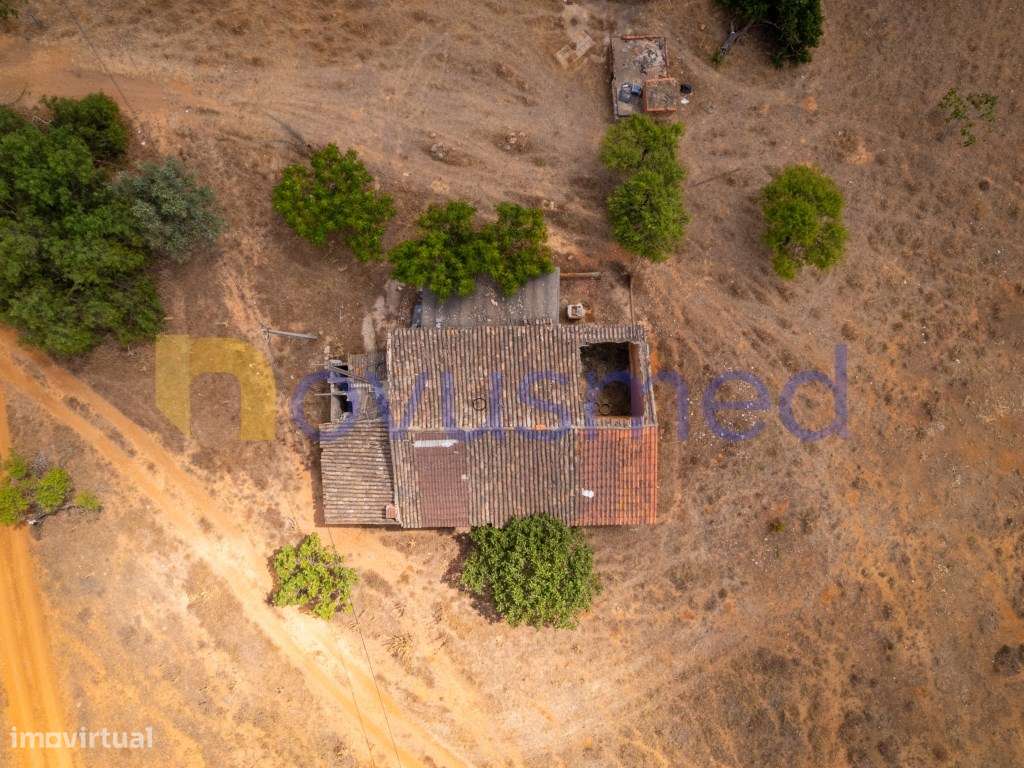 Quinta de 2,1 ha com Potencial para Turismo Rural- Guia Valverde-26