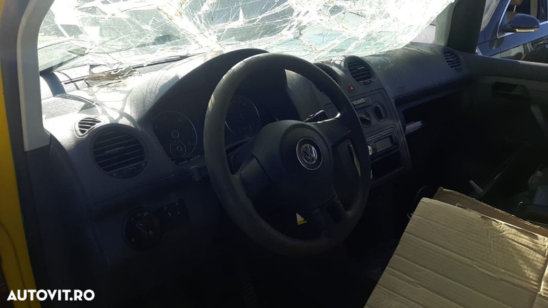 Dezmembrăm Volkswagen Caddy, 2.0 TDI cod CFHE, an 2012 - 5