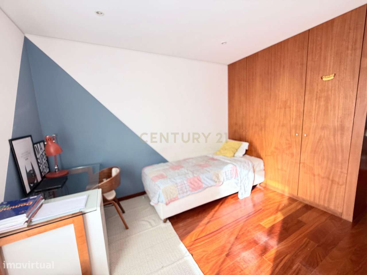 Moradia T3 com suite master, em condomínio de prestígio – Estrada Real-26