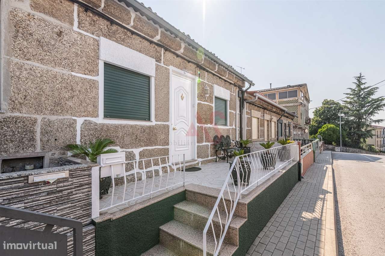 Moradia T2+1 com contrato de arrendamento duração – próxima da Univers - Grande imagem: 2/4