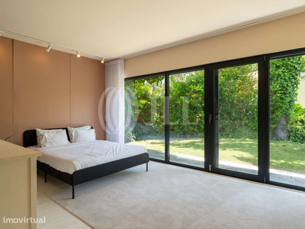 Moradia T5 com piscina, na Herdade da Aroeira, Almada-23