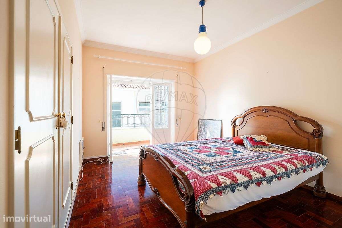 Moradia T4 para venda-16