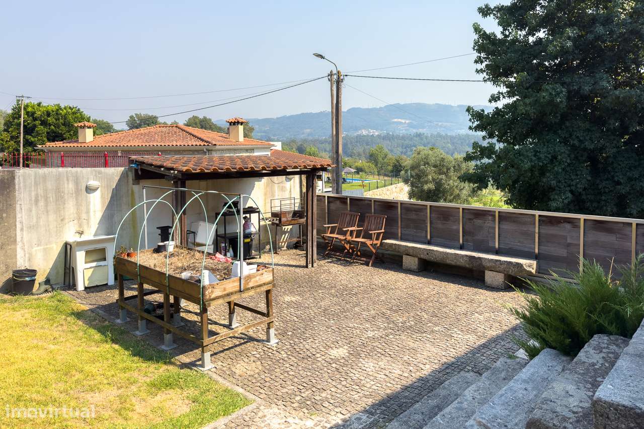 Moradia Independente T3  para Venda ou Permuta, em Prozelo, Amares-25