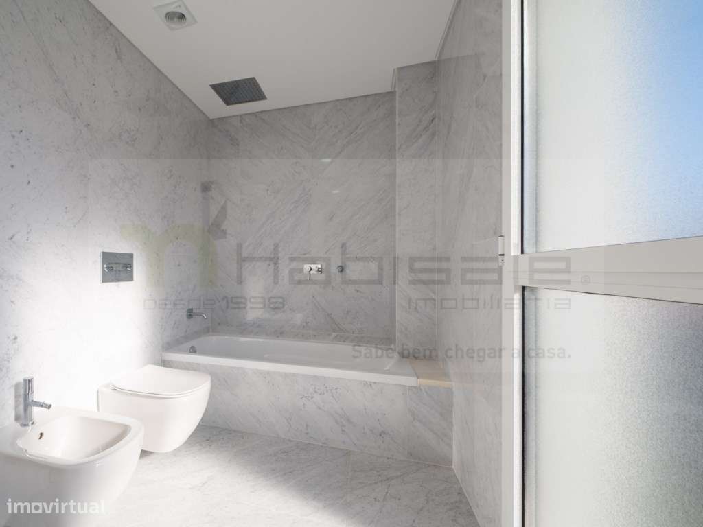 Moradia T3, situada em Areia Cascais, a curta distância da praia do...-18