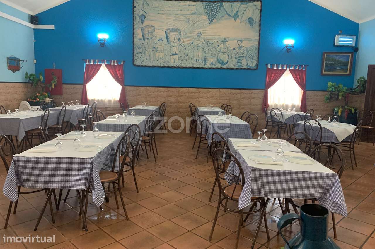 Excelente Restaurante, muito bem localizado com 2 moradias e zona d... - Grande imagem: 4/21