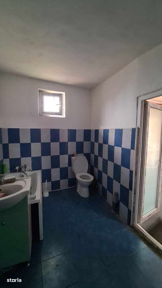 Casa in Adjud - cartier Adjudu Vechi-12