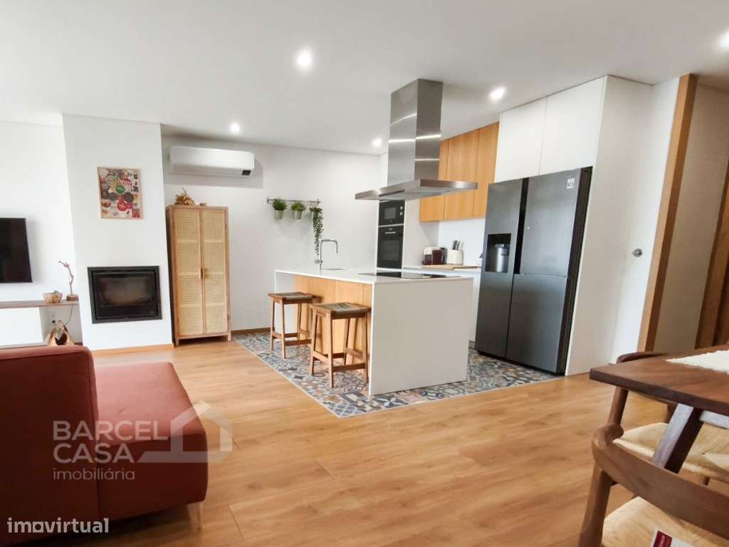 Oportunidade Única: Moradia T3 Térrea Semi-Nova em Manhente!-8