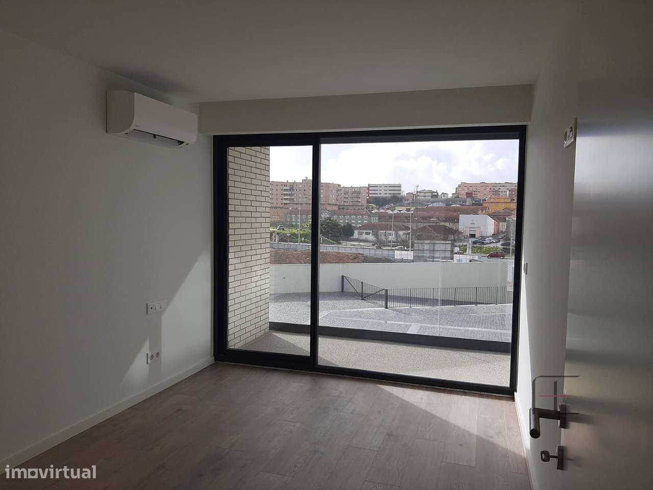 Apartamento T1 Arrendamento em Santa Marinha e São Pedro da Afurada,Vi - Grande imagem: 4/50