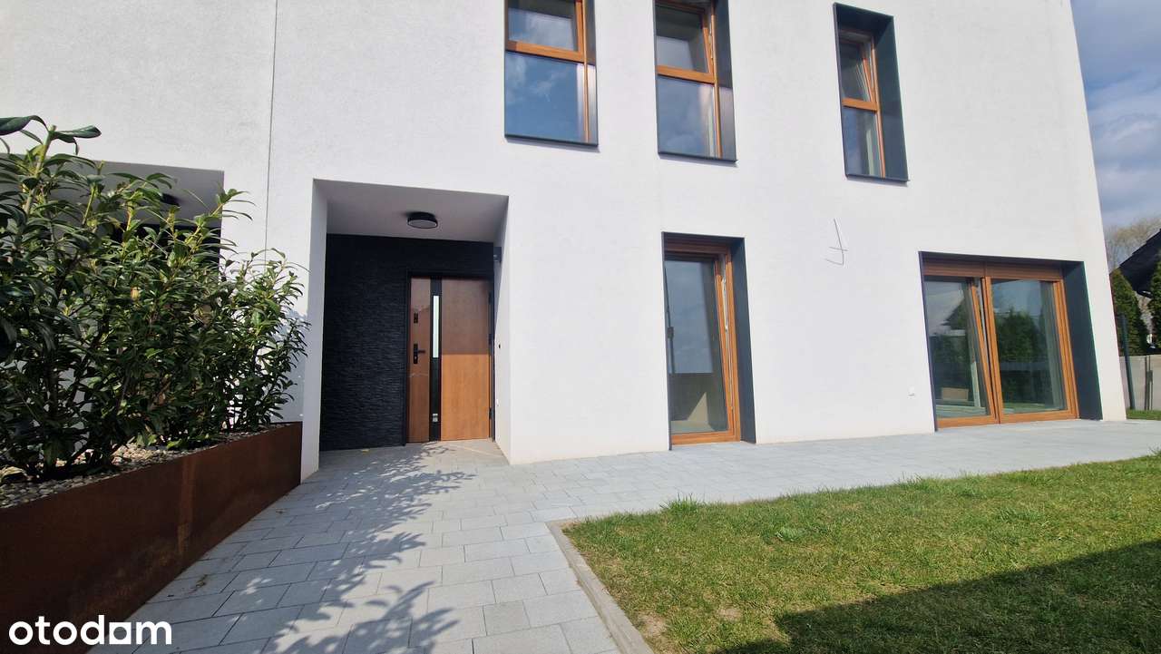 Dom który w razie potrzeby zaaranżujesz na 4 niezależne mieszkania! - View 3