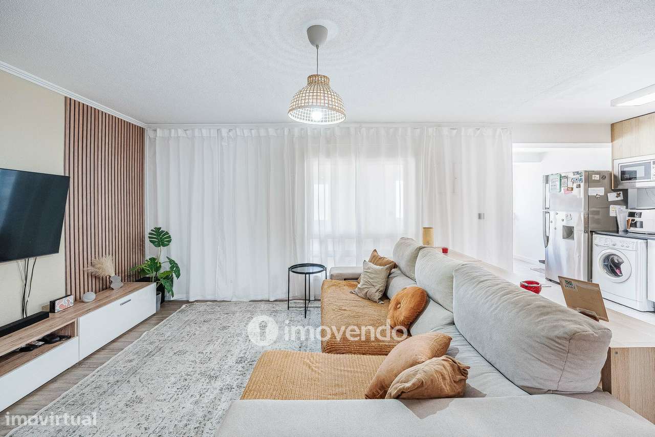 Apartamento T2 totalmente remodelado, em Marvila-11