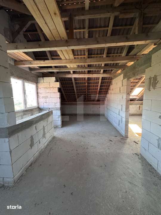 Casa cu potential deosebit, 172 m² utili, teren 500 m², sat Buza - Imagine principală: 5/18