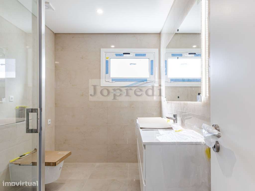 Moradia Geminada T4 nova-26